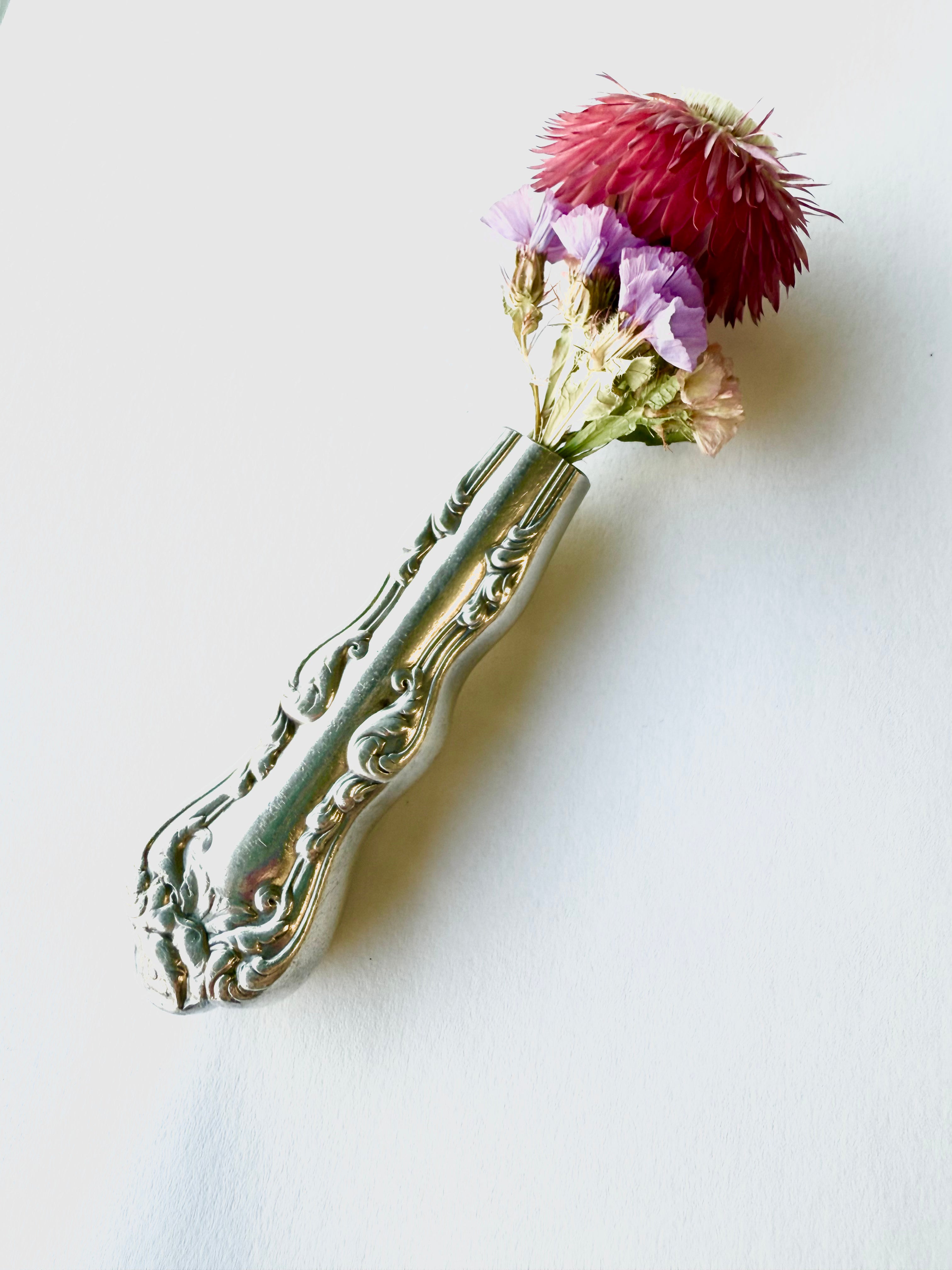 Bud Vase - Timeless Magnetic Vintage Knife Handle Keepsake - KB Studios